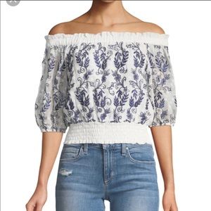 Misa Los Angeles top